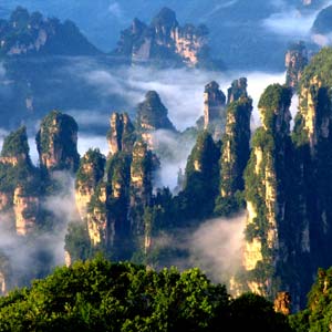 長沙往返A(chǔ)5線：張家界、黃龍洞、猛洞河漂流、鳳凰古城五日游