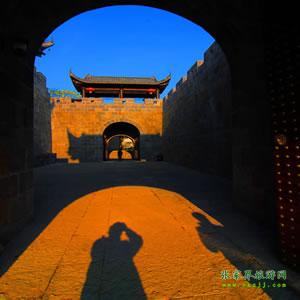 單獨(dú)成團(tuán)M線：張家界袁家界、乾州城四天三晚獨(dú)立成團(tuán)游